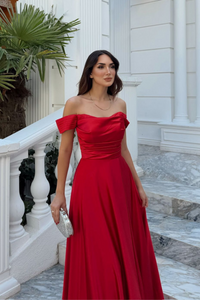 Kayık Yaka Yırtmaç Detay Saten Abiye 1038