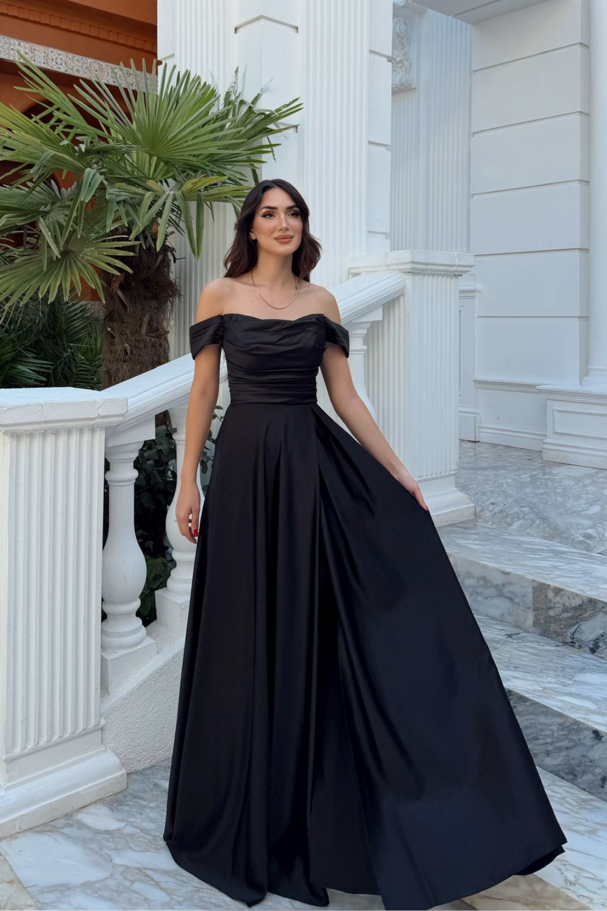 Kayık Yaka Yırtmaç Detay Saten Abiye 1038