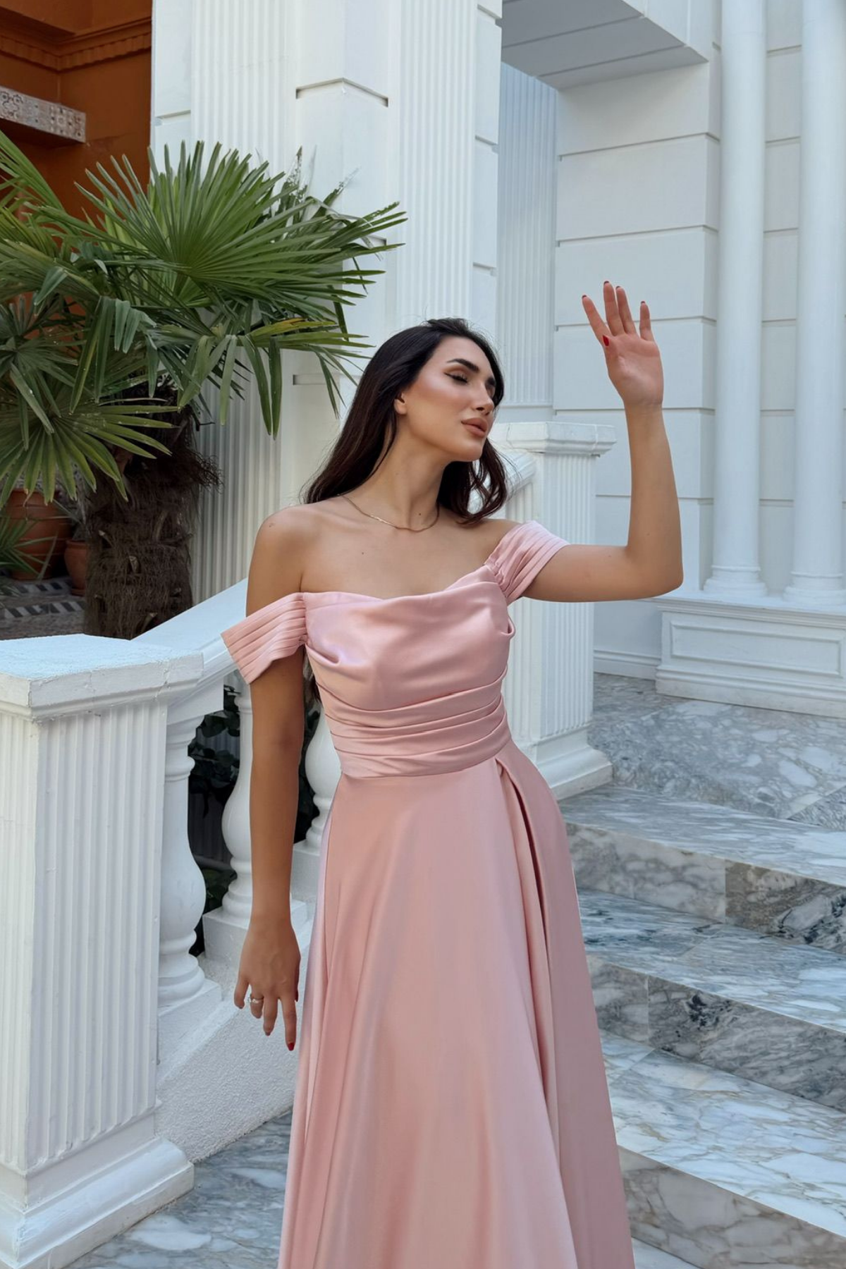 Kayık Yaka Yırtmaç Detay Saten Abiye 1038