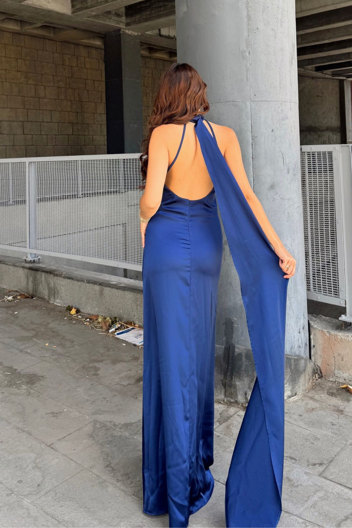 Afra Boyundan Bağlama Kuyruklu Saten Abiye 64752 İNDİGO