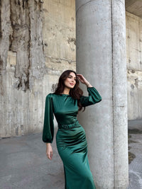 Calia Kemer Detay Saten Elbise 95416 ZÜMRÜT YEŞİLİ