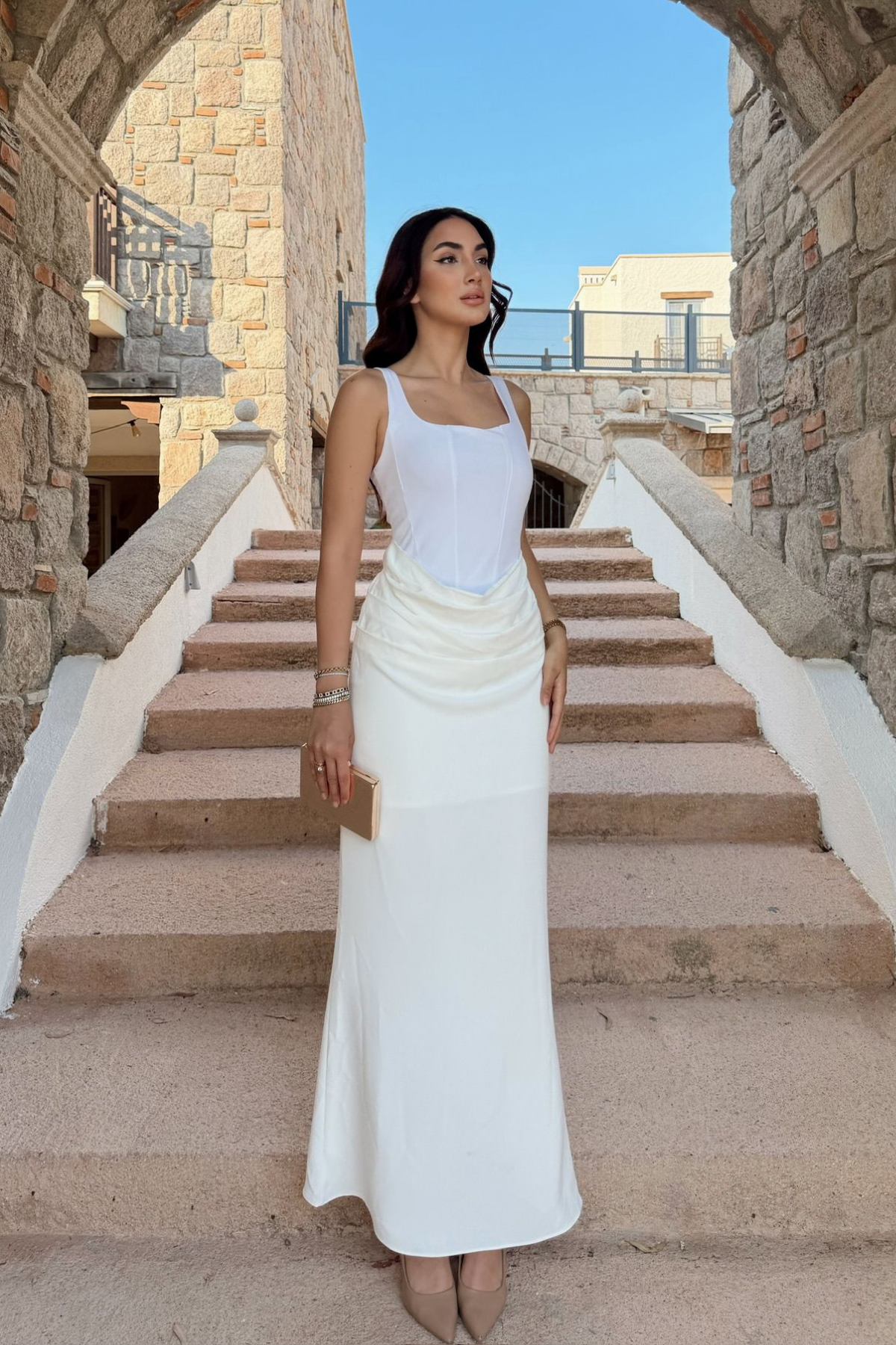 Elinda Askılı Sırt Bağcık Detay Midi Elbise 221813 BEYAZ