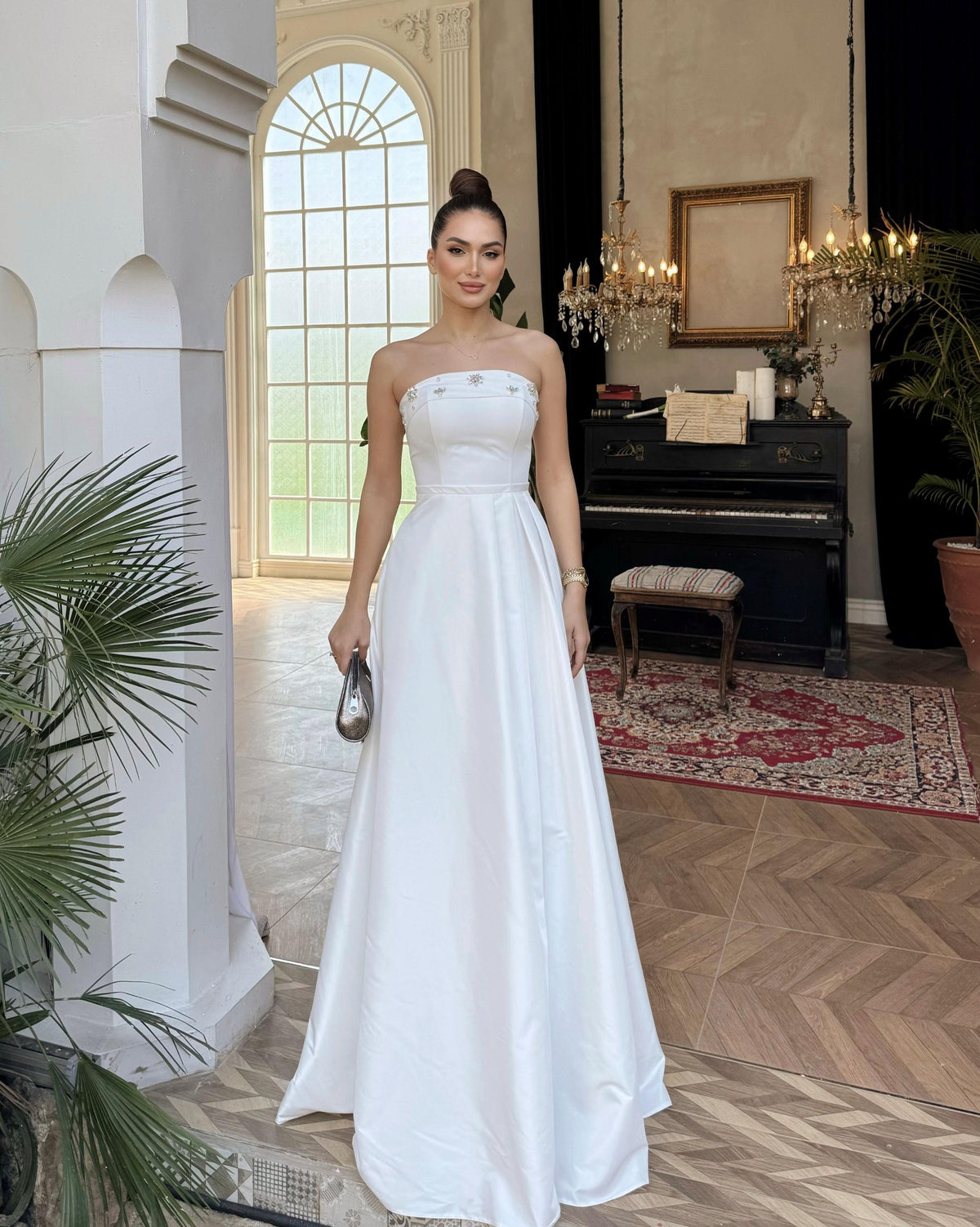 Hazel Straplez Işlemeli Saten Abiye 4747 BEYAZ