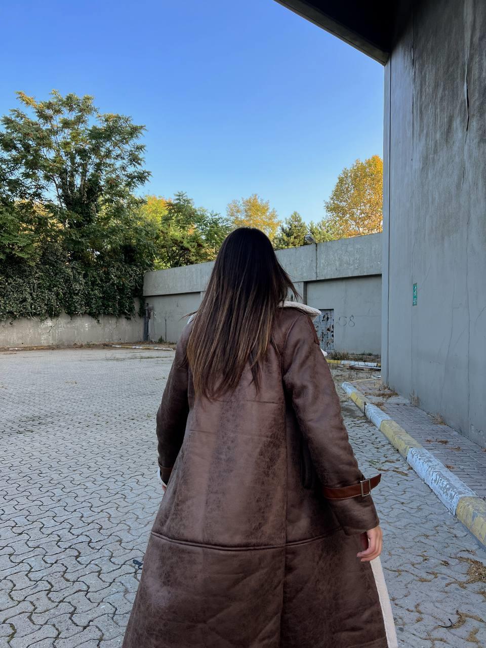 Kuzu Yumoş Kaplama Oversize Midi Boy Chanel Kıraşlı Kaban 200489 ACI KAHVE