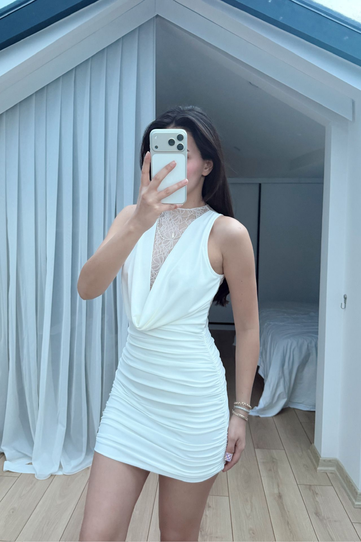 Nutty Degaje Yaka Güpür Mini Elbise 4110 BEYAZ