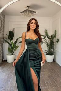 Pamela Yırtmaç Detay Kuyruklu Abiye 582234 ZÜMRÜT  YEŞİLİ