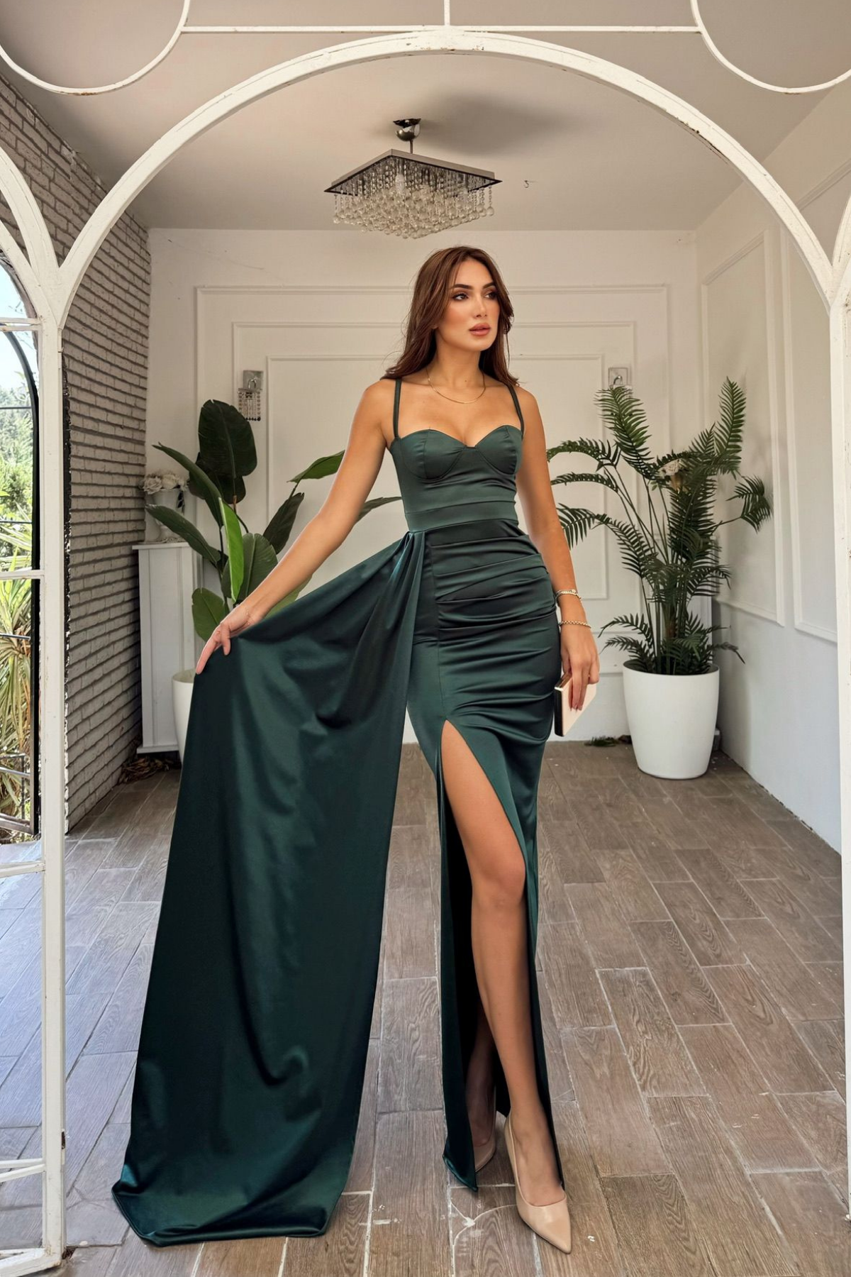 Pamela Yırtmaç Detay Kuyruklu Abiye 582234 ZÜMRÜT  YEŞİLİ