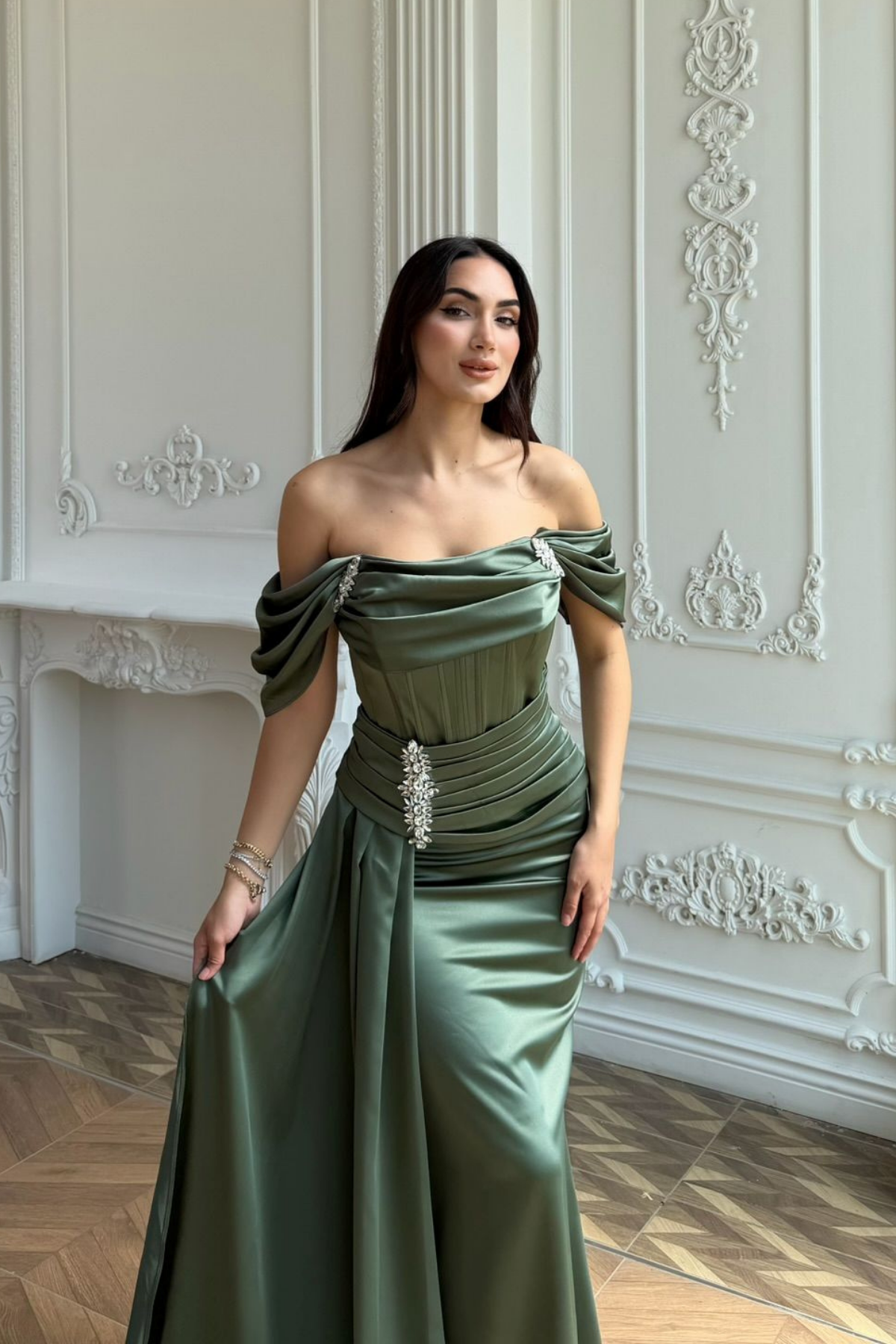 Salkım Kayık Yaka Taşlı Tasarım Abiye 1206 HAKİ YEŞİLİ